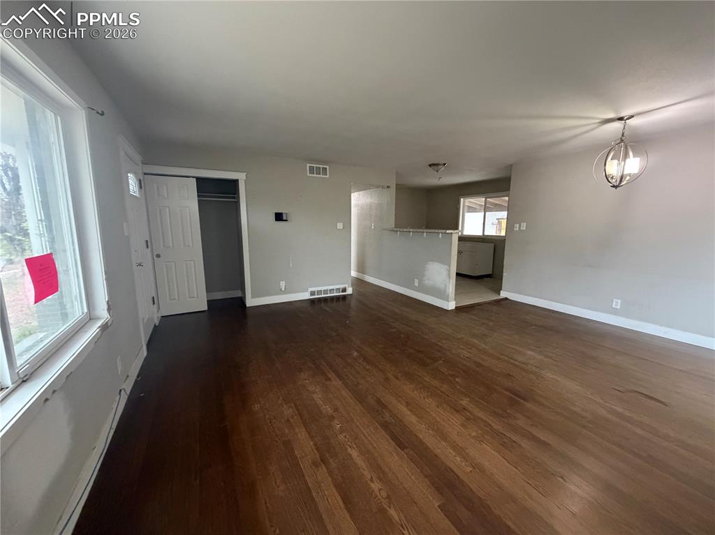 Image 3 of 19: Living Room
