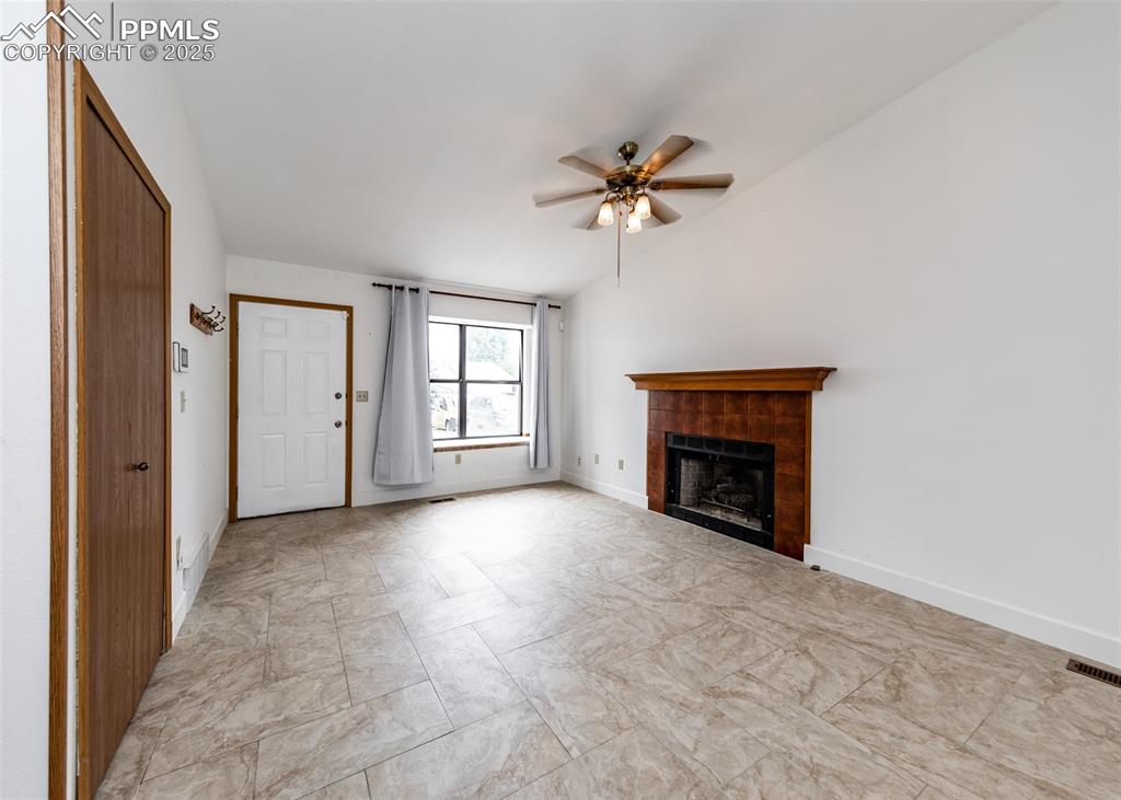 Image 6 of 34: Living Room