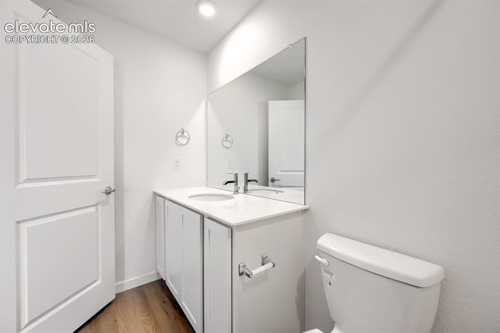 Image 7 of 12: Bathroom