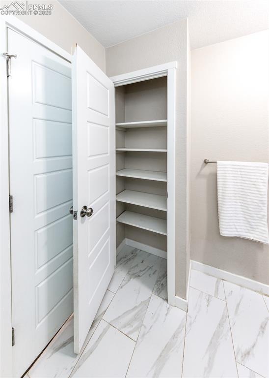 Image 28 of 42: Bathroom