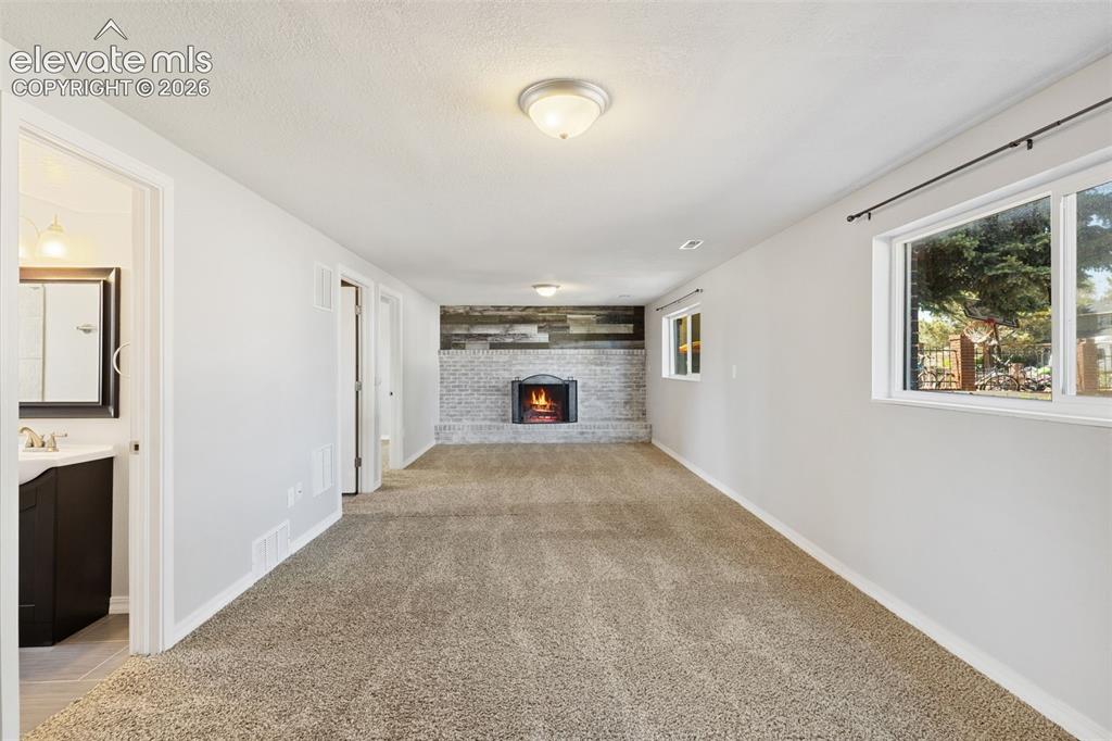 Image 19 of 34: Living Room