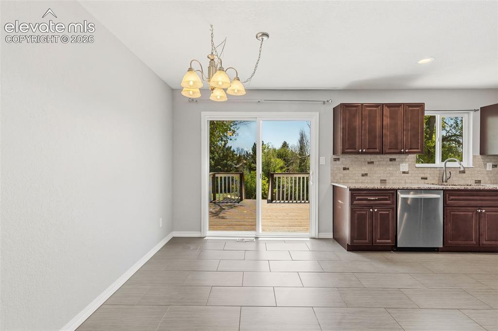 Image 8 of 34: Kitchen