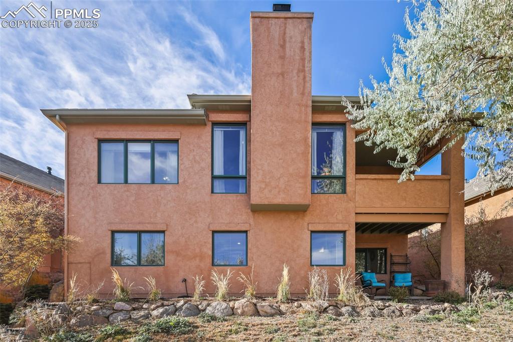 Image 34 of 37: Back of Structure