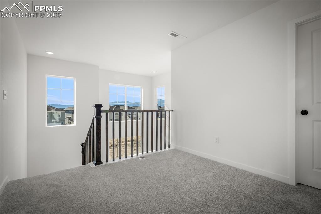 Image 15 of 31: Loft