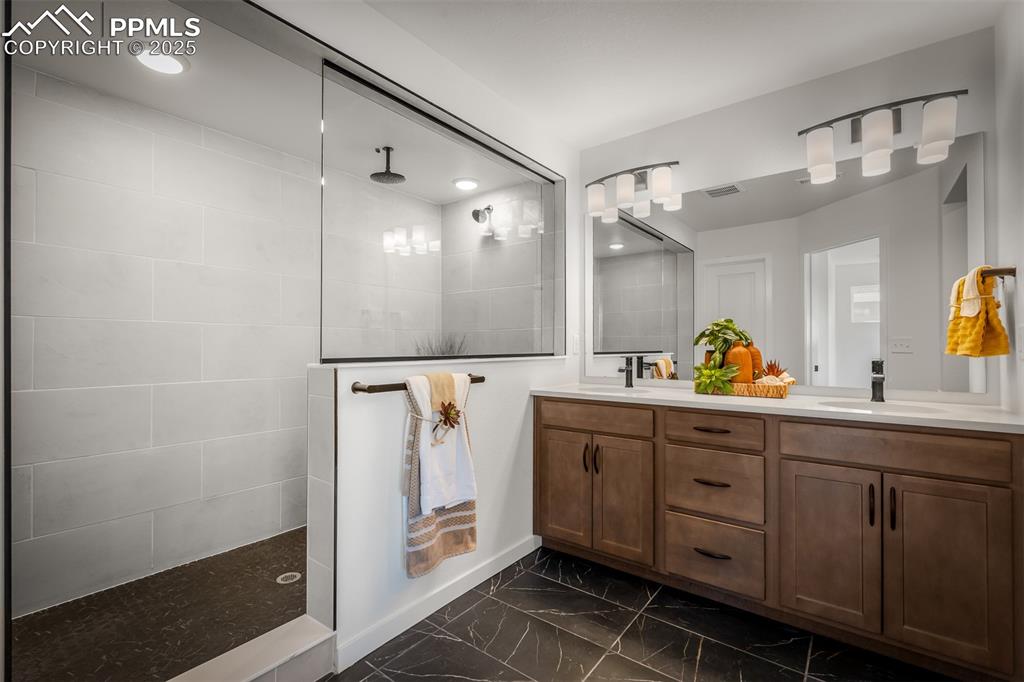 Image 19 of 31: Master Bathroom