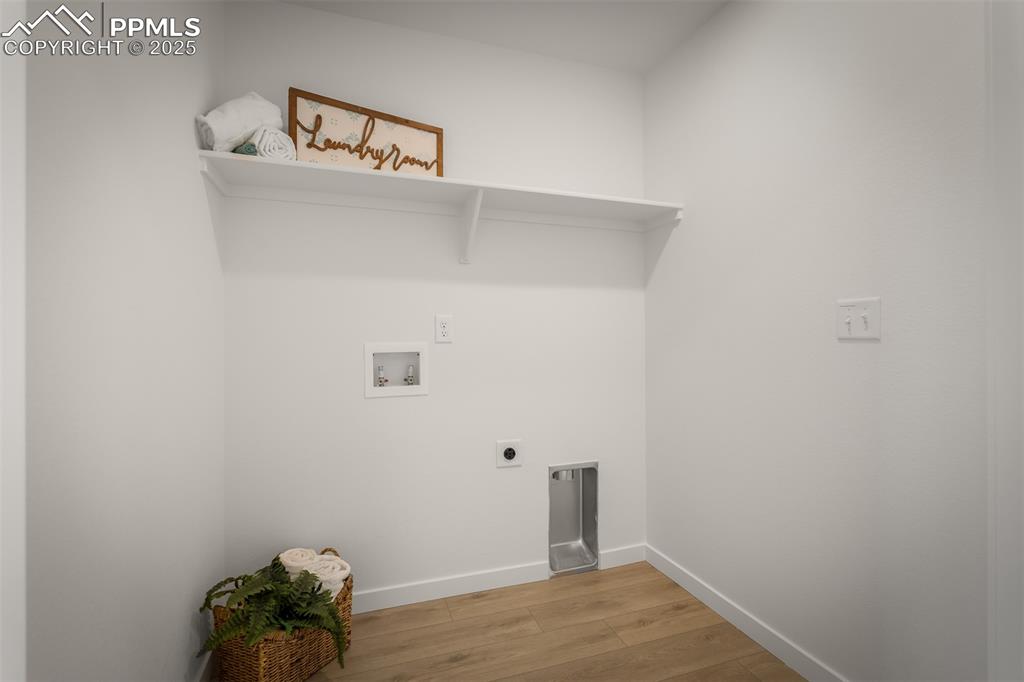 Image 28 of 31: Laundry