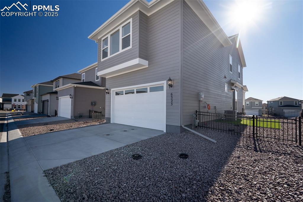 Image 31 of 31: Back of Structure