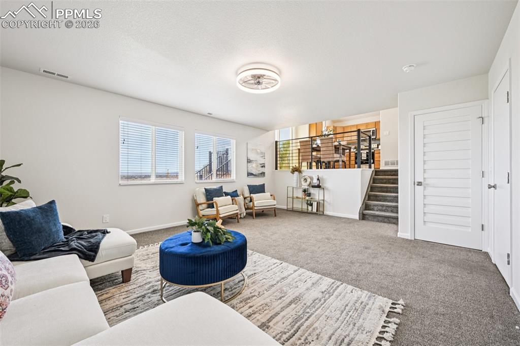 Image 12 of 39: Family Room