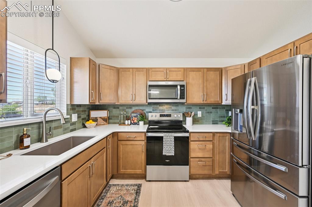 Image 19 of 39: Brand new cabinets and counter tops