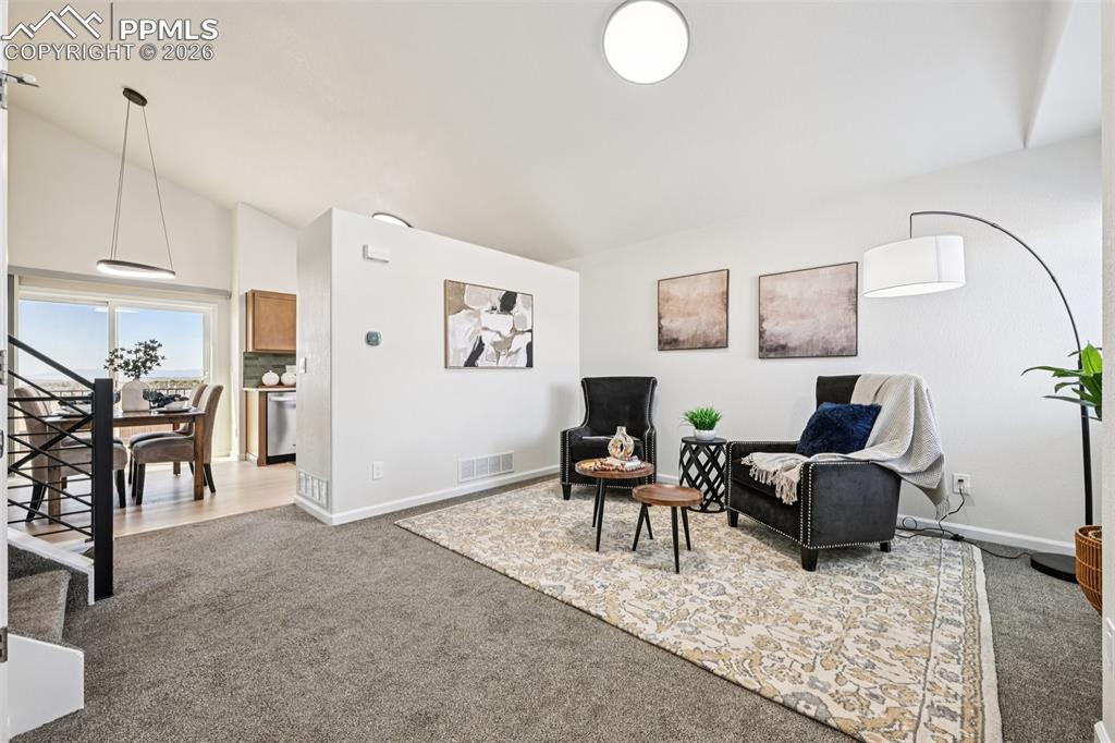 Image 4 of 39: Sitting Room