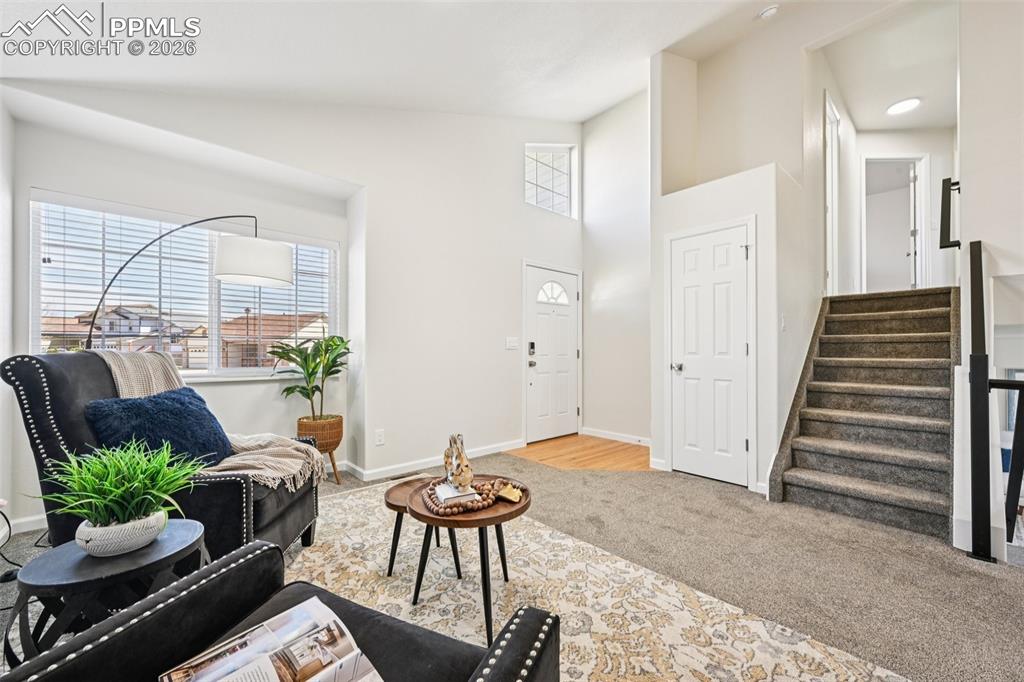 Image 6 of 39: Sitting Room