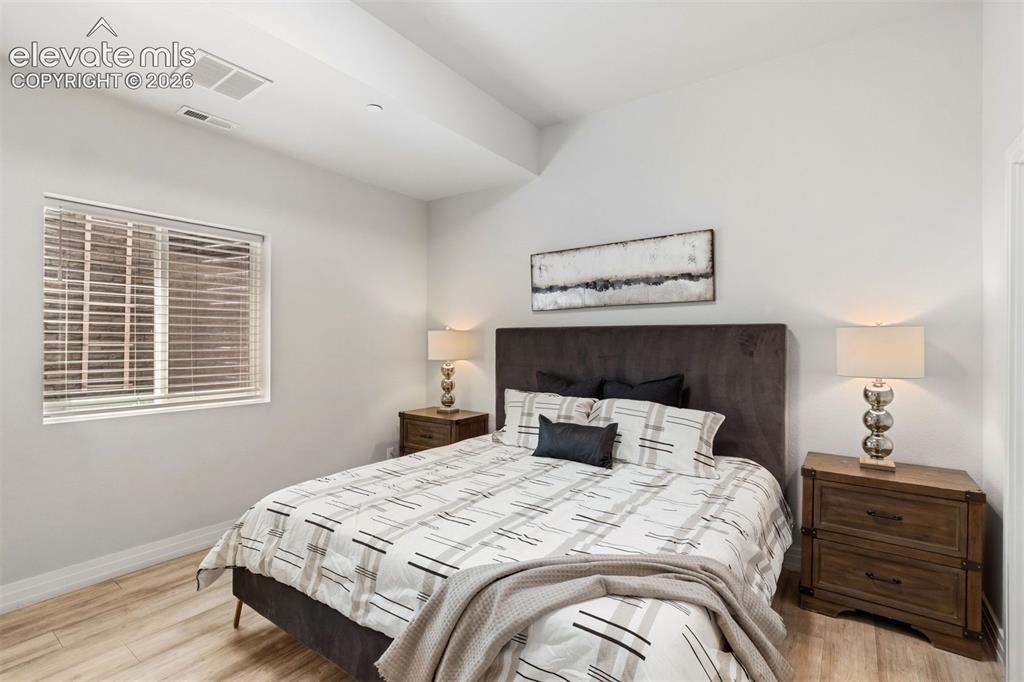 Image 18 of 43: Bedroom