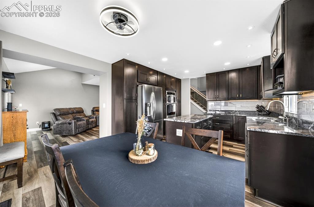 Image 12 of 50: Dining Area