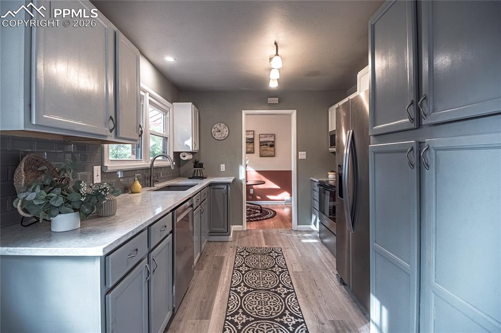 Image 13 of 38: Kitchen