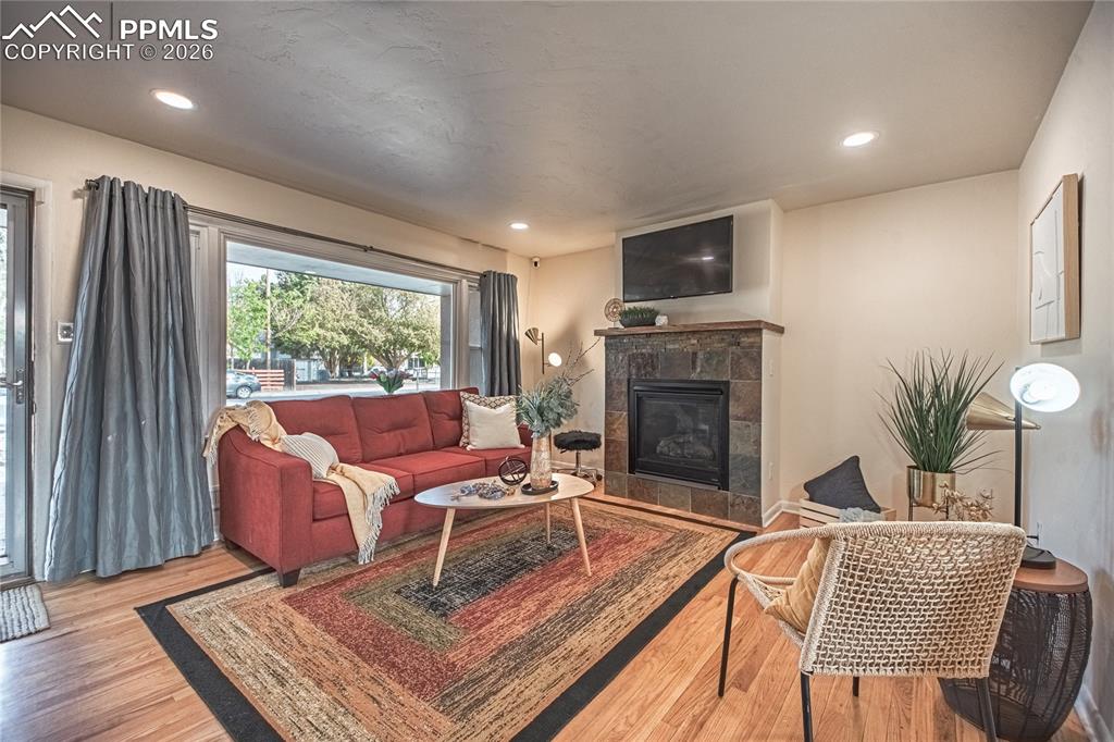 Image 5 of 38: Living Room