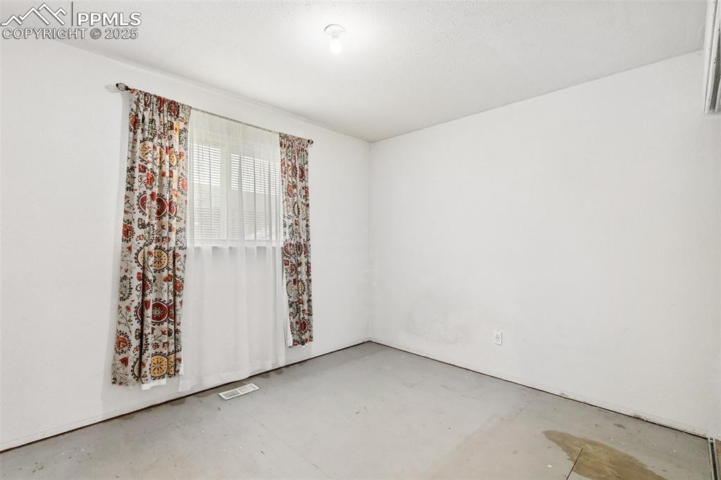 Image 20 of 27: Other