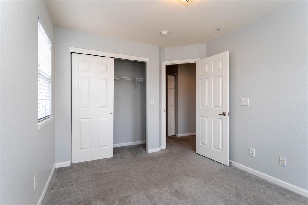Image 9 of 31: Bedroom