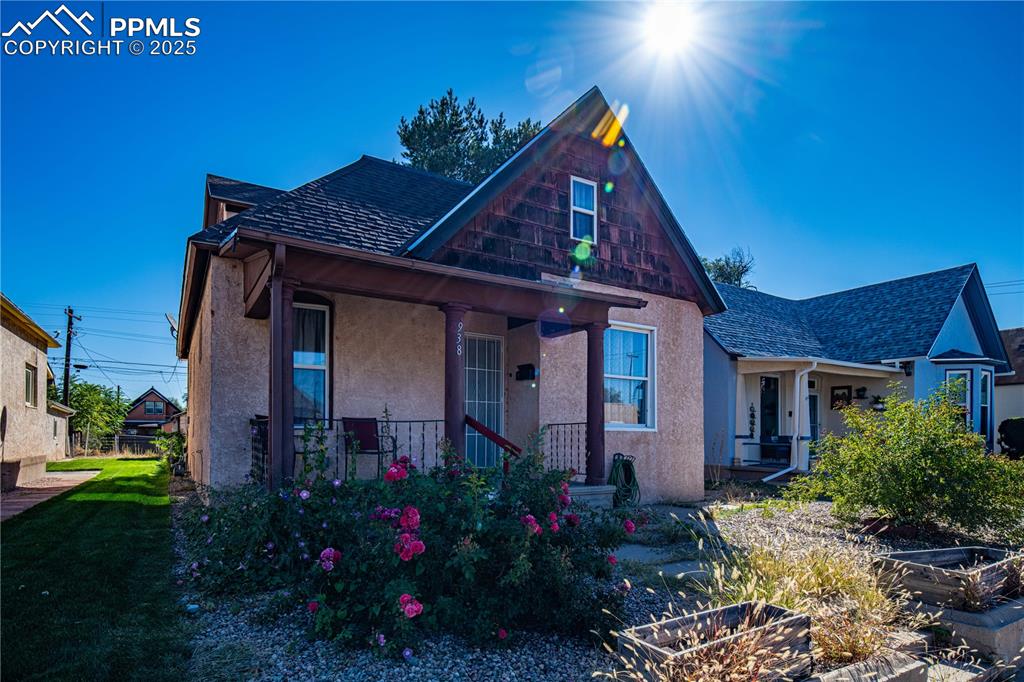 Image 14 of 25: Front of Structure