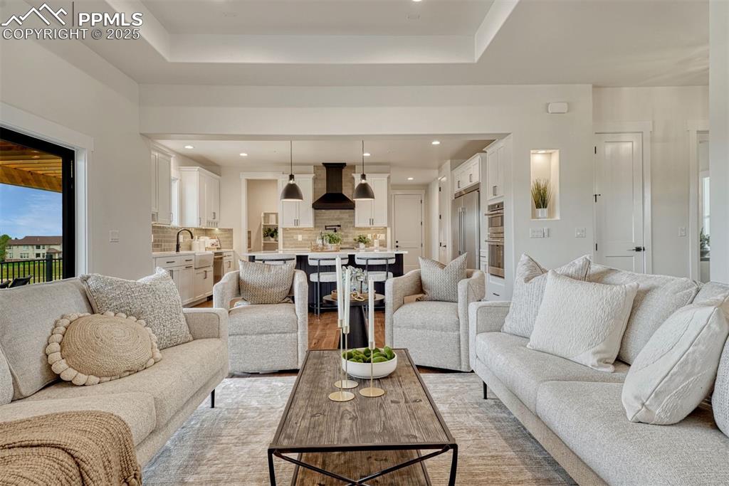 Image 3 of 50: Living Room