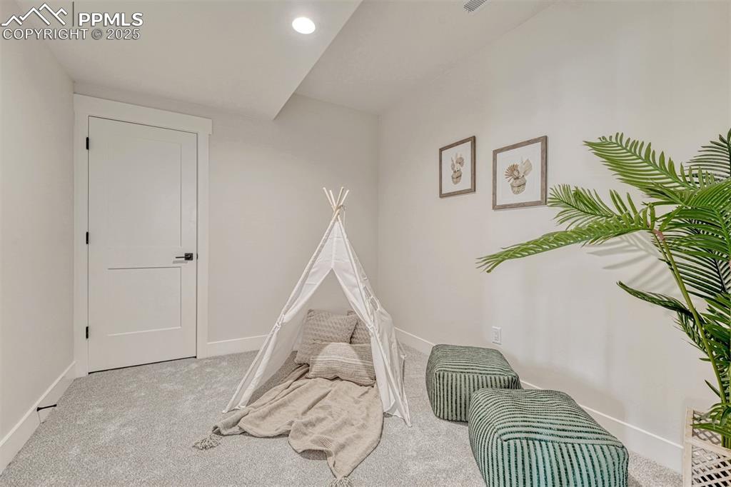 Image 33 of 50: Game Room