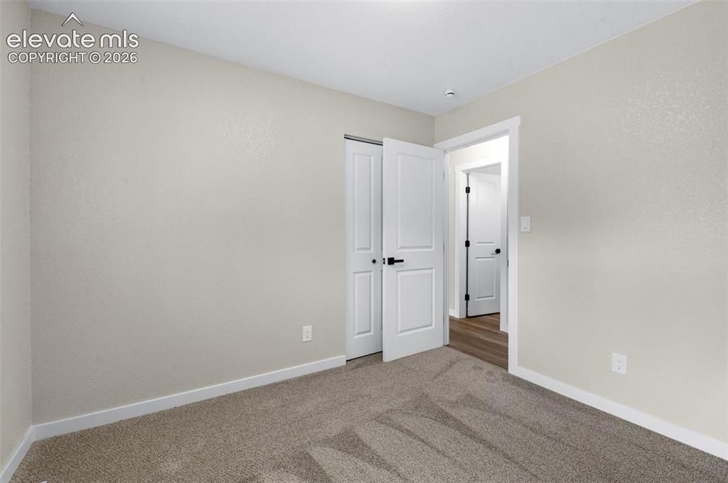 Image 21 of 42: Bedroom
