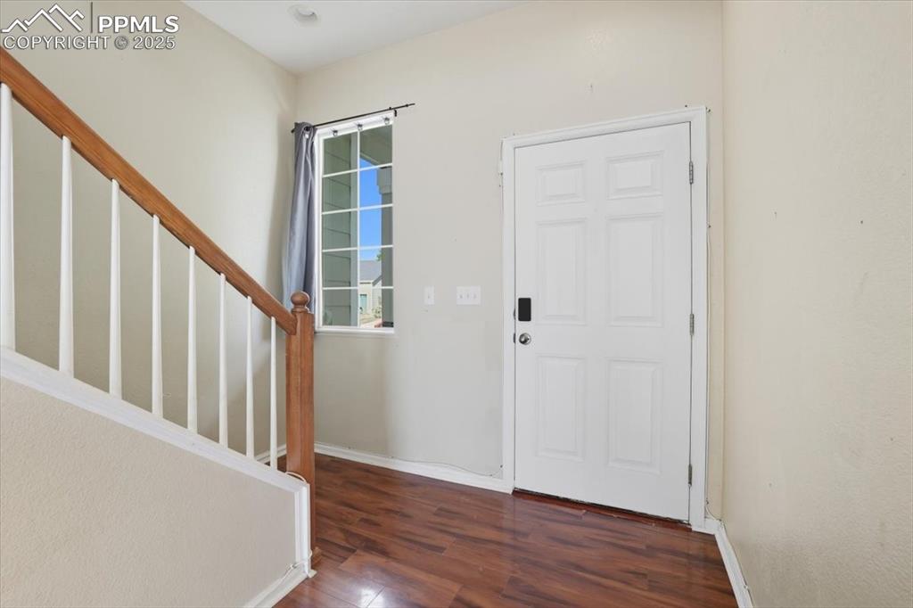 Image 2 of 44: Entry way.