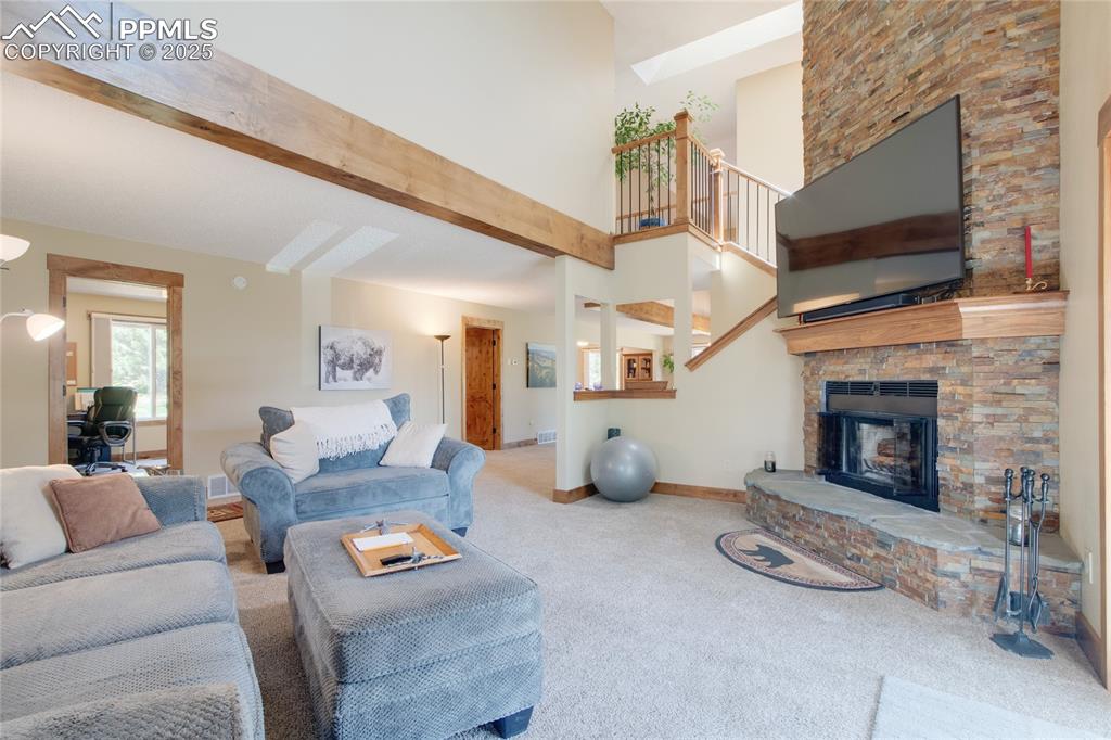 Image 10 of 47: Living Room