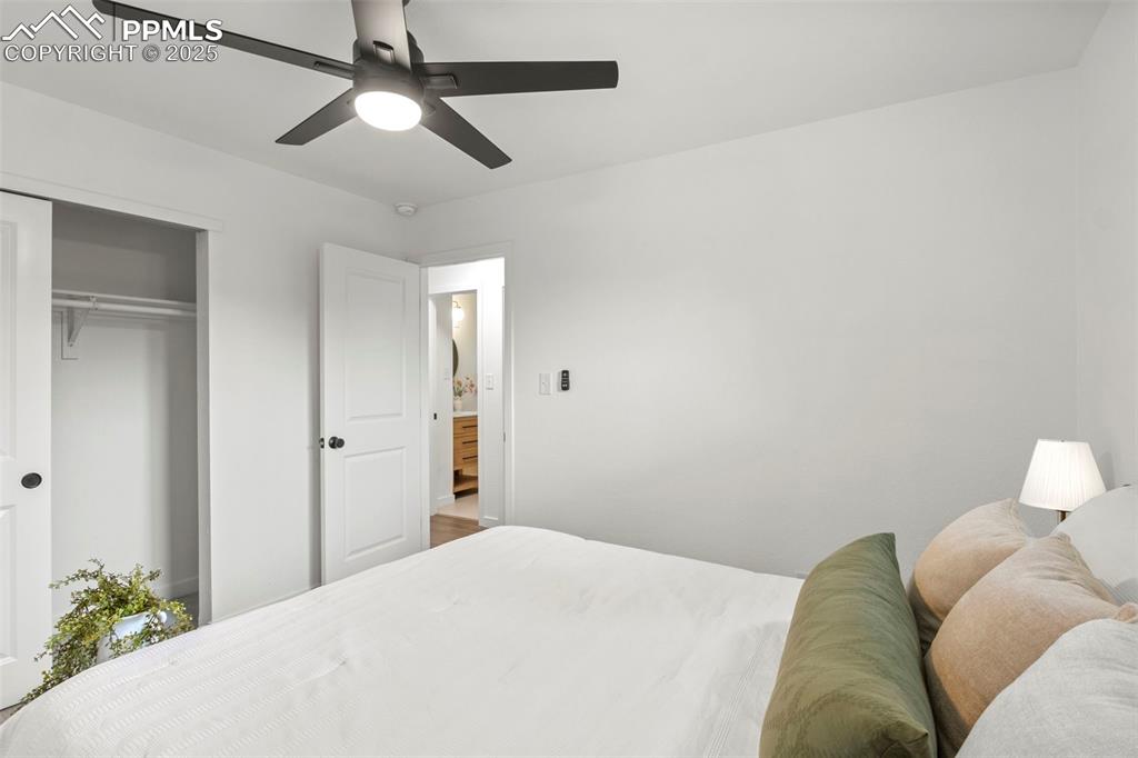 Image 16 of 28: Bedroom