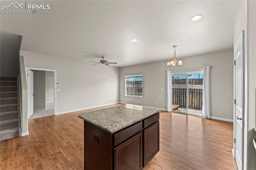 Image 11 of 44: Kitchen