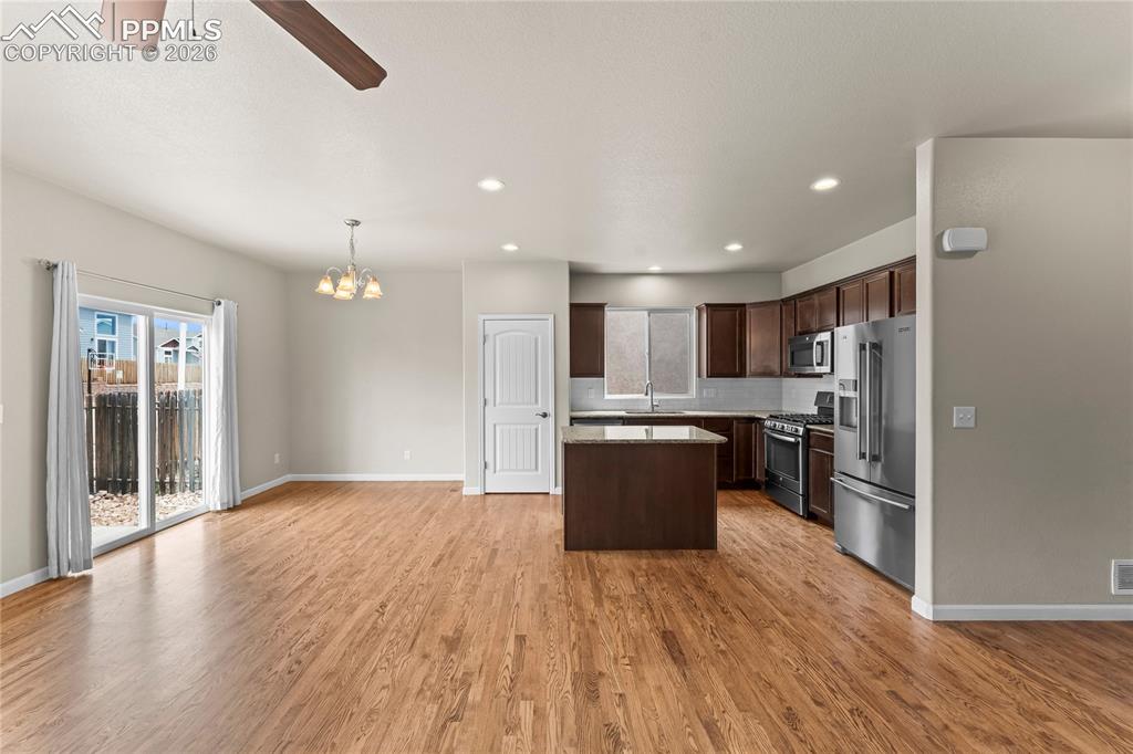 Image 12 of 44: Kitchen