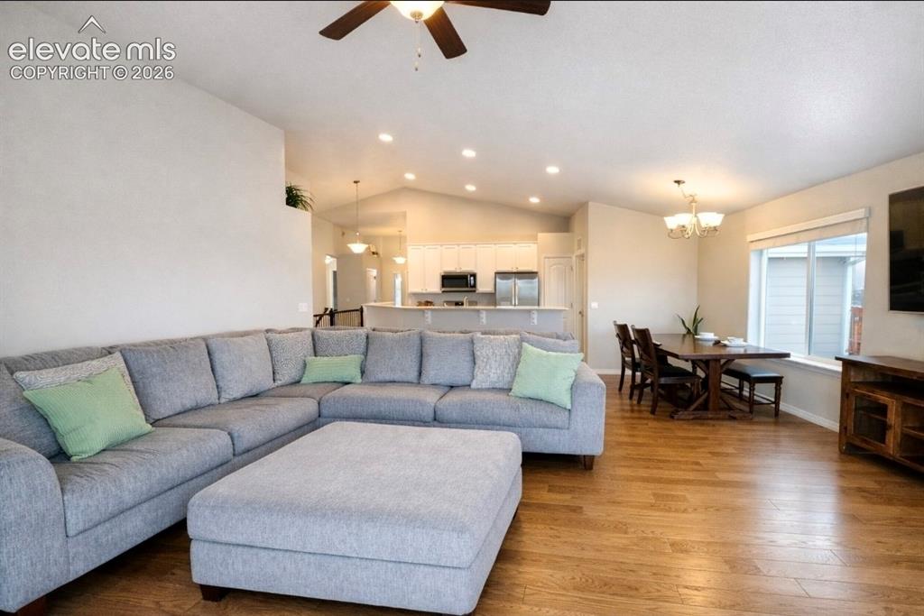 Image 10 of 32: Living Room