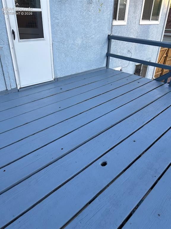 Image 39 of 40: Deck