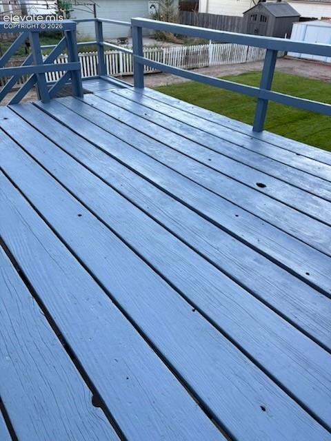 Image 40 of 40: Deck
