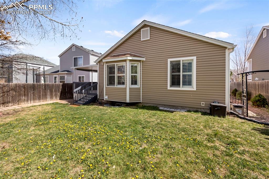 Image 33 of 41: Back of Structure