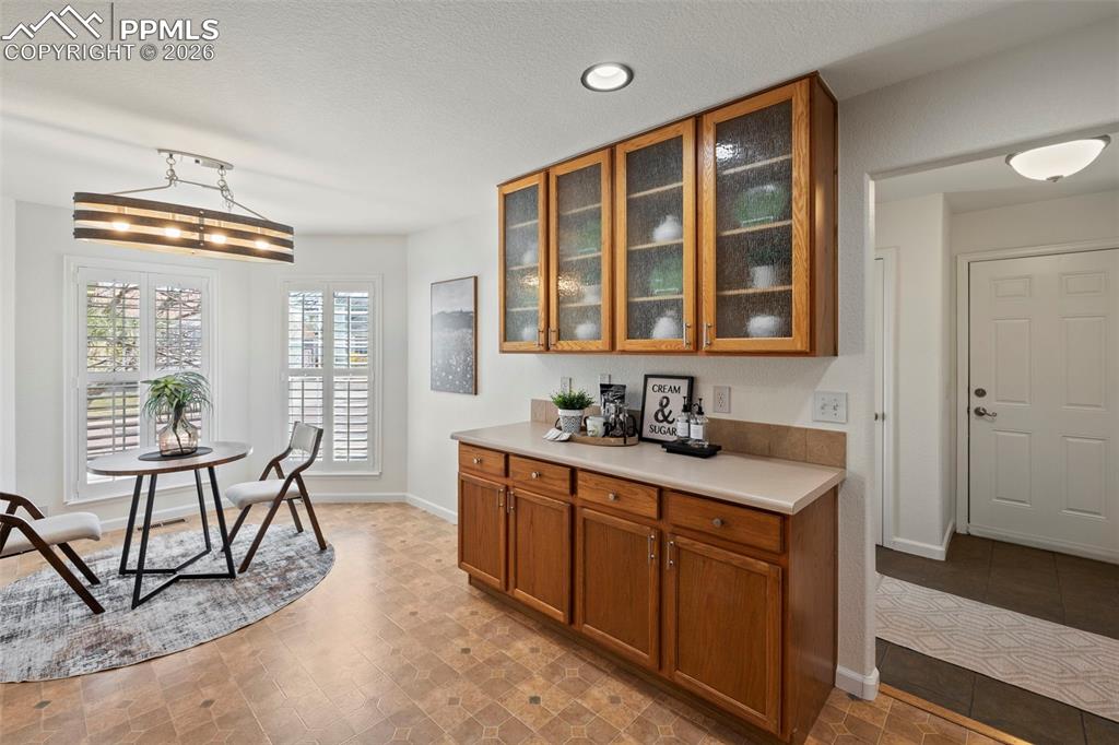 Image 5 of 41: Kitchen