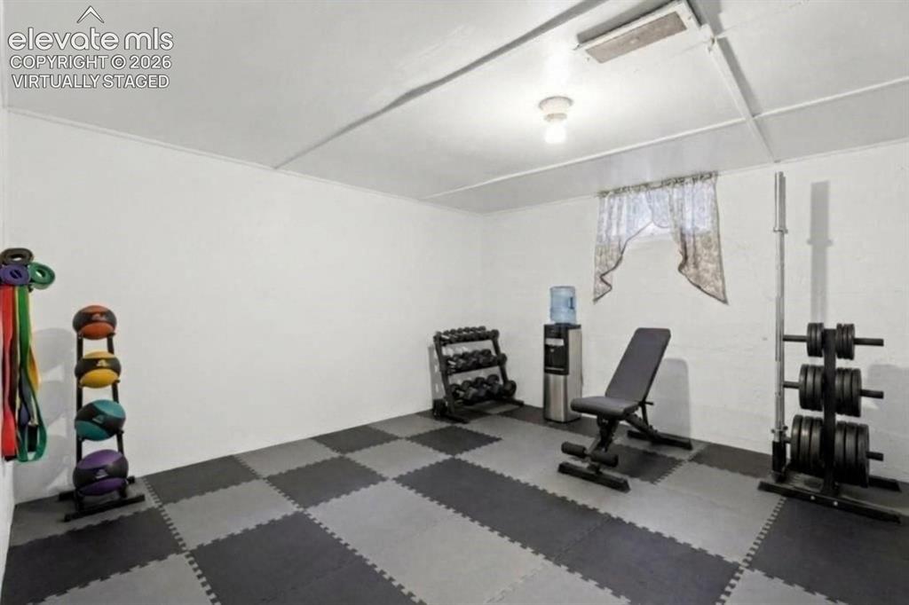 Image 21 of 29: Virtually Staged