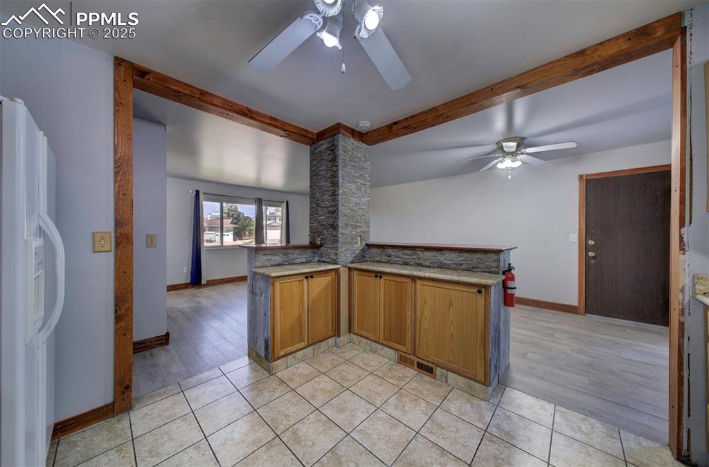 Image 10 of 36: Kitchen