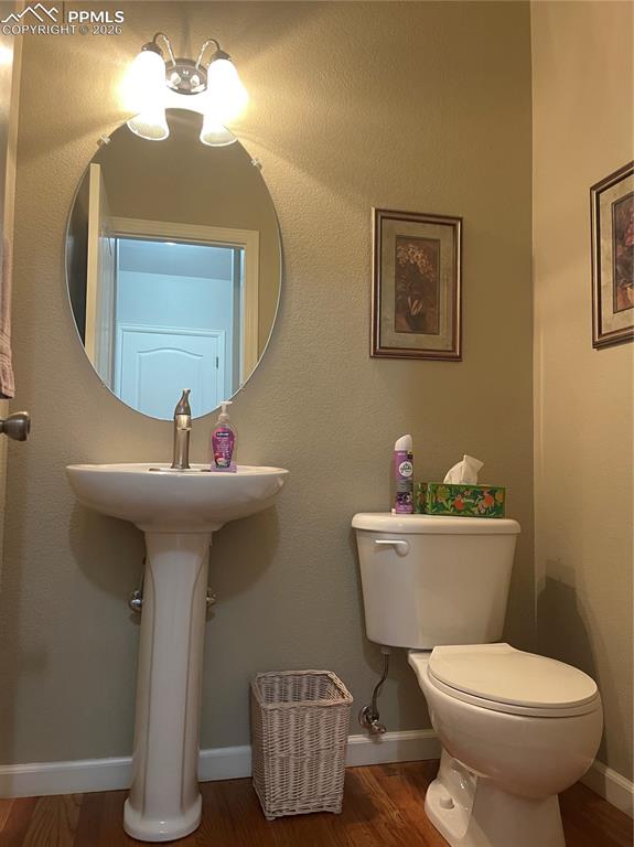 Image 3 of 19: Bathroom