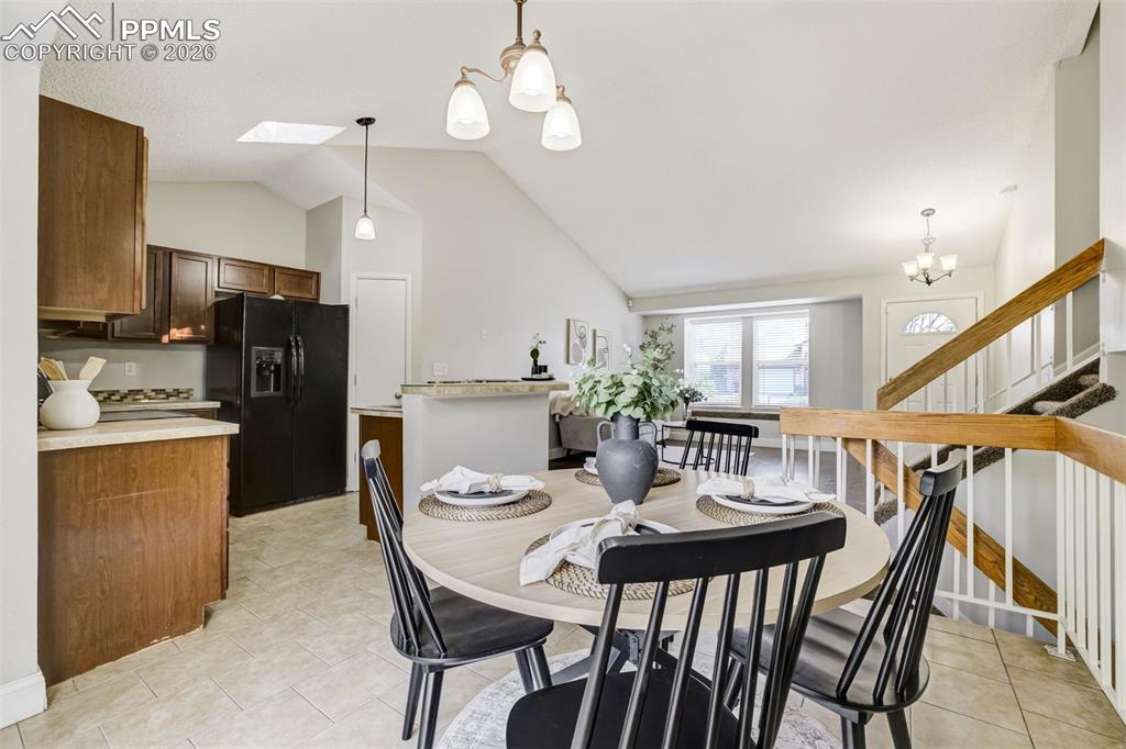 Image 12 of 48: Dining Area