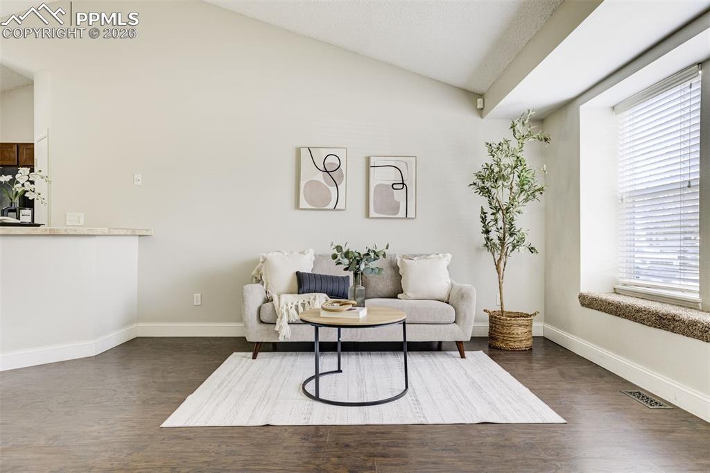 Image 6 of 48: Sitting Room