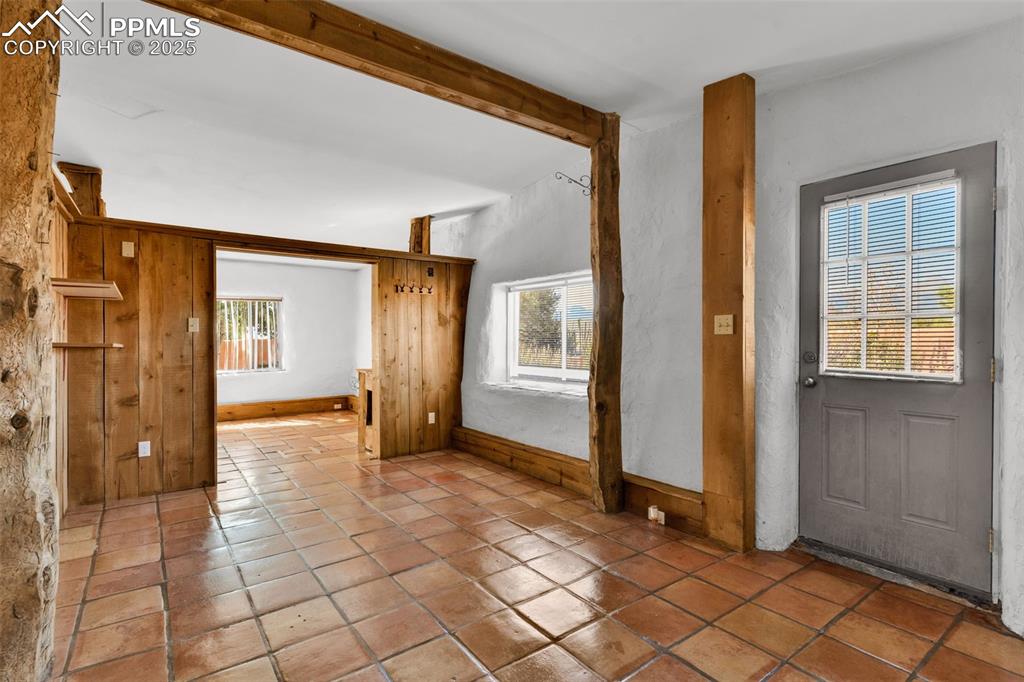 Image 20 of 46: Entry