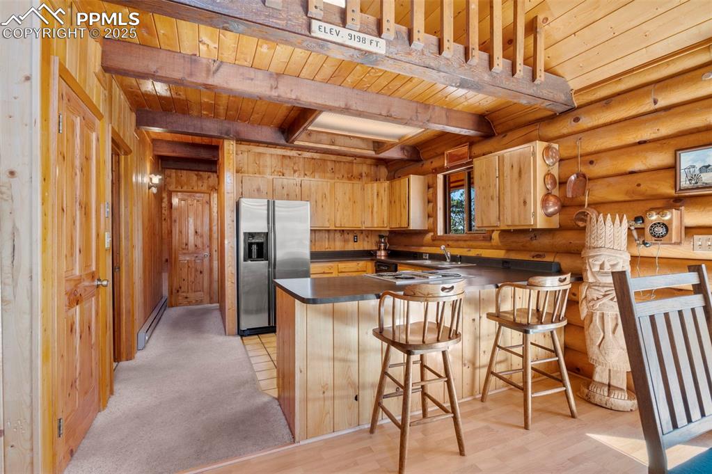 Image 10 of 34: Kitchen