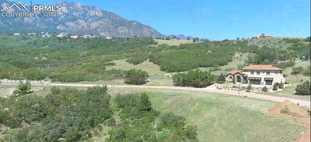 Image 2 of 4: Mountain view