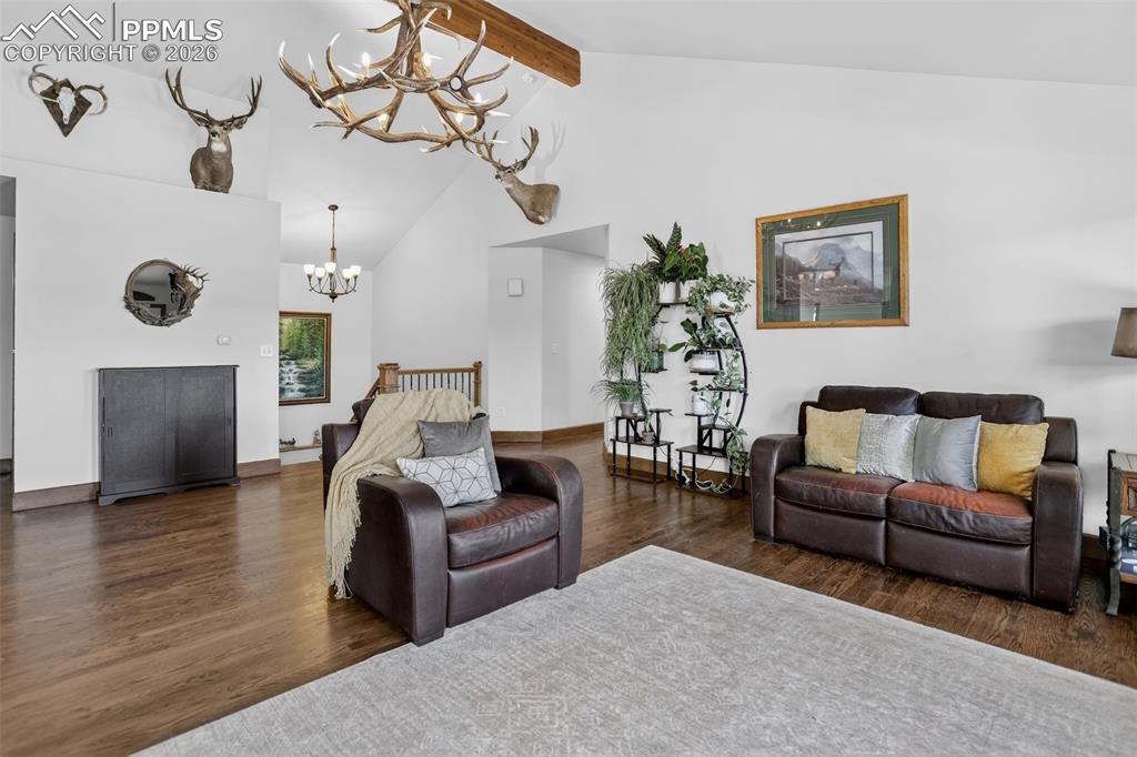 Image 15 of 50: Living Room