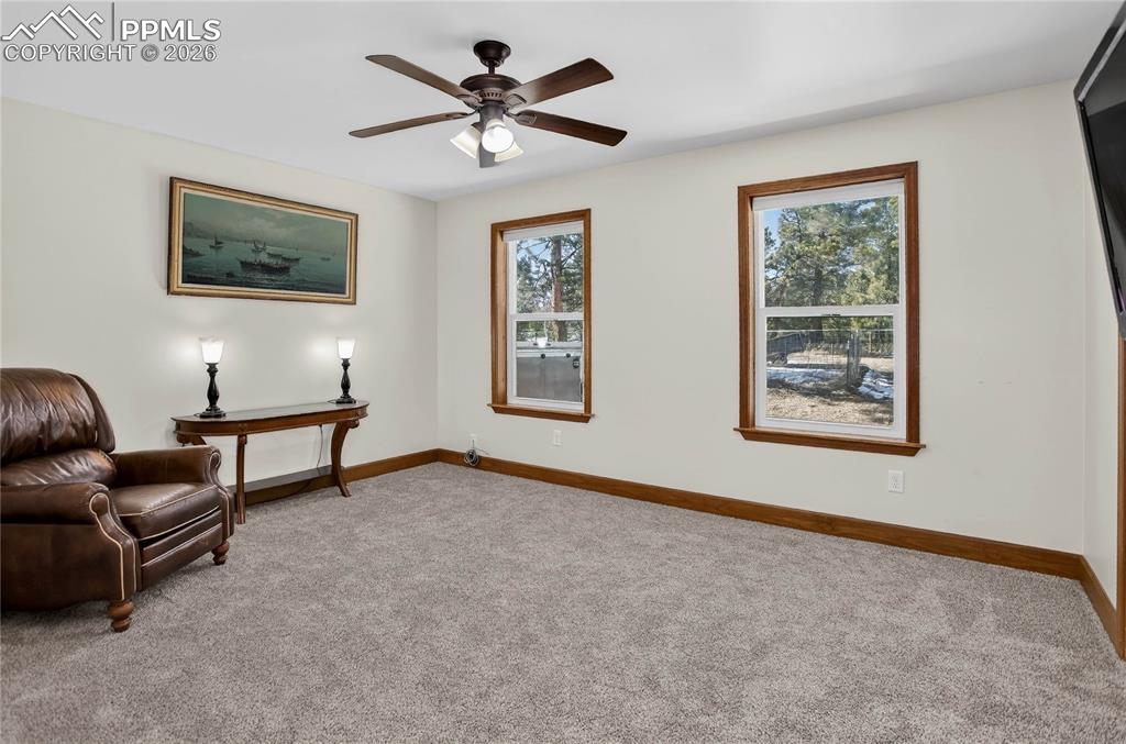 Image 22 of 50: Bedroom