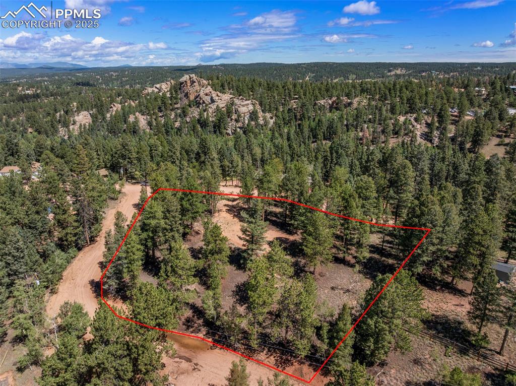 Image 16 of 24: Property Lines are Approximate and not a survey