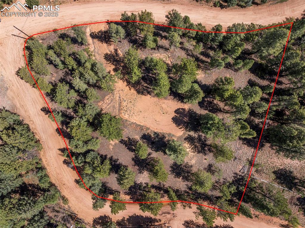 Image 23 of 24: Property Lines are Approximate and not a survey