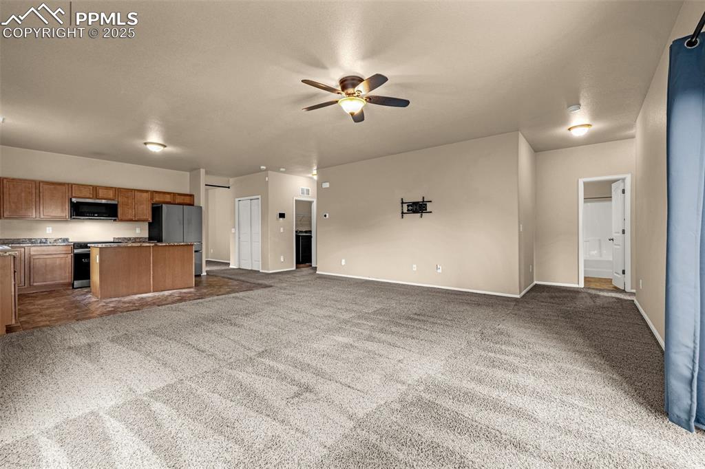 Image 12 of 28: Family Room with 9