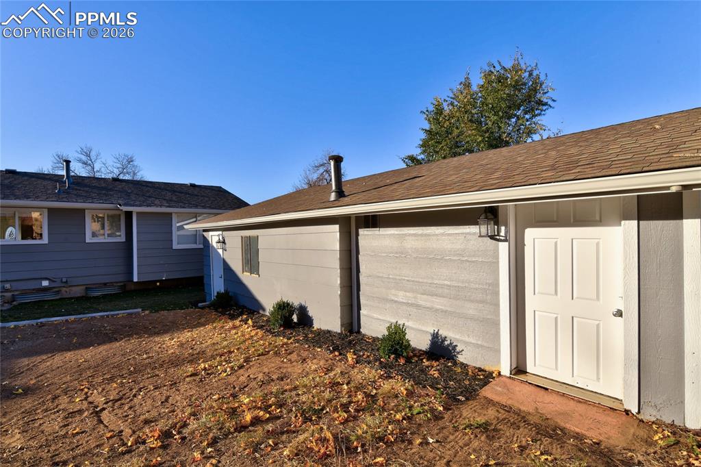 Image 25 of 29: Side of Structure