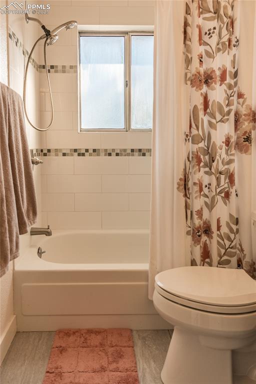 Image 13 of 37: Bathroom